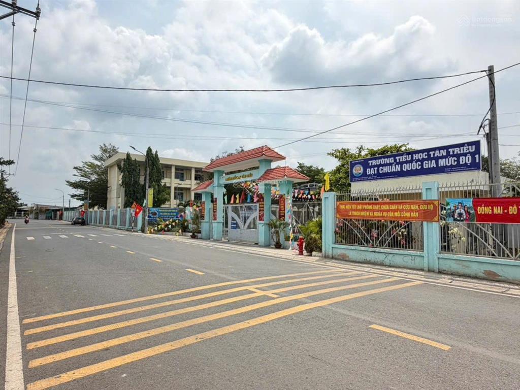 Siêu hiếm, bán lô góc 3 mặt tiền đường hương lộ 9, sổ riêng, thổ cư  600tr sang tên ngay