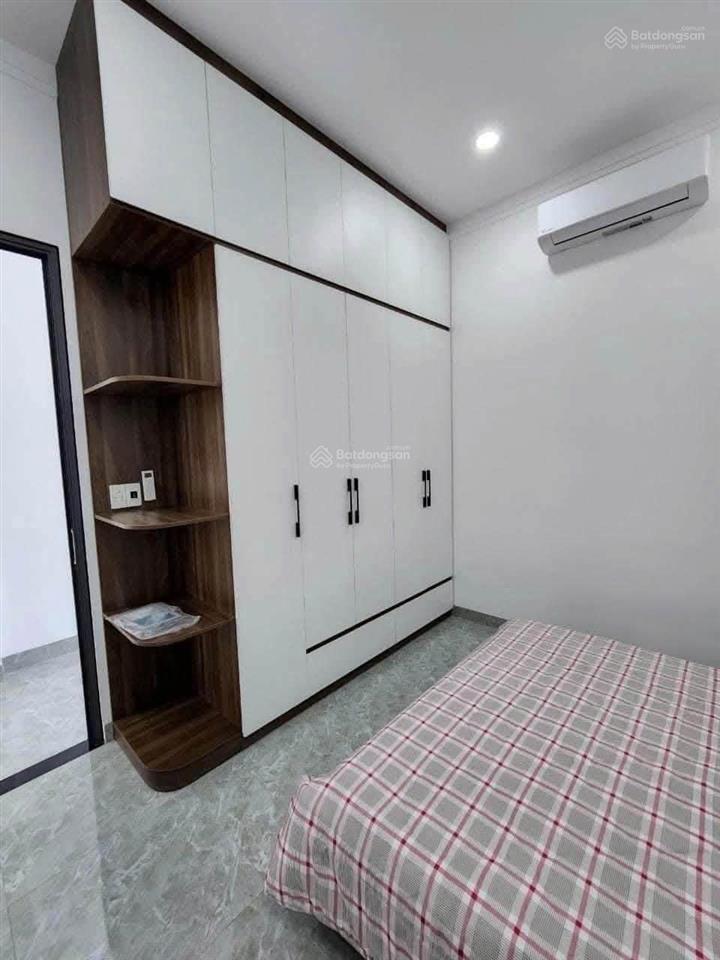 Ngộp lắm rồi! bán căn nhà lầu tặng đủ nội thất gần văn miếu trấn biên, đh lạc hồng  700tr sang tên