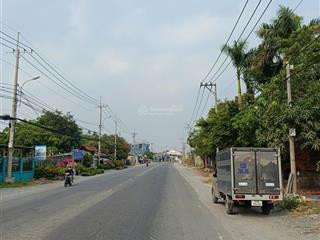 Đất giáp hóc môn, diện tích 843m² có sẵn 700m² thổ cư, sổ riêng sổ sẵn hỗ trợ vay 80%
