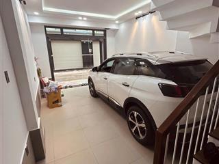 Cho thuê nhà mới đẹp, nội thất xịn, hẻm xe tải đường phạm văn bạch  p15  tân bình