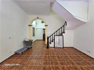 Chính chủ bán nhà dân xây phố vĩnh phúc tt quận ba đình  lô góc 2 mặt thoáng dt 55,4m2  nhỉnh 9tỷ