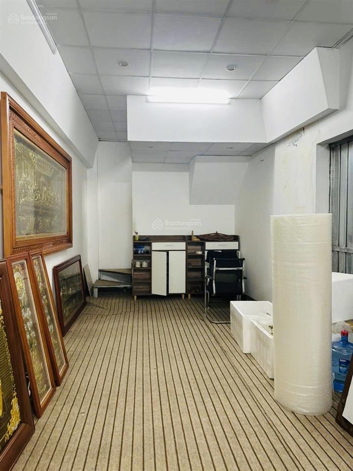 Cho thuê nhà mặt phố kinh doanh 82m2 q. đống đa  thiết kế thông sàn