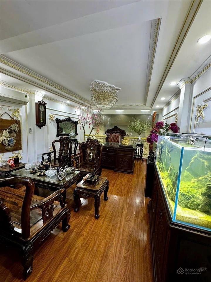 Cho thuê vp  cty  gđ ở kd  nhà 8 tầng hoàng mai  thang máy