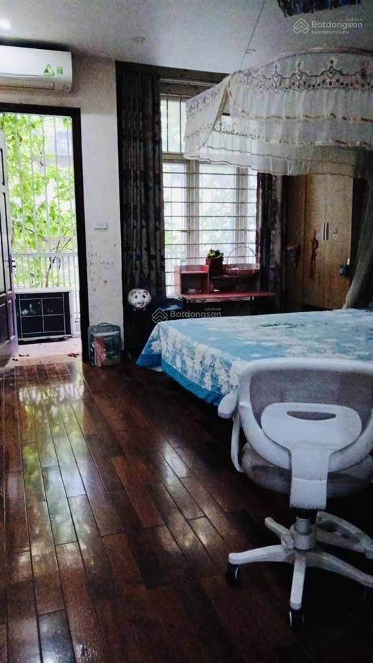 Cho thuê nhà nguyên căn lê trọng tấn  5 phòng ngủ  80m2