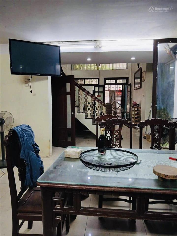 Cho thuê nhà nguyên căn lê trọng tấn  5 phòng ngủ  80m2