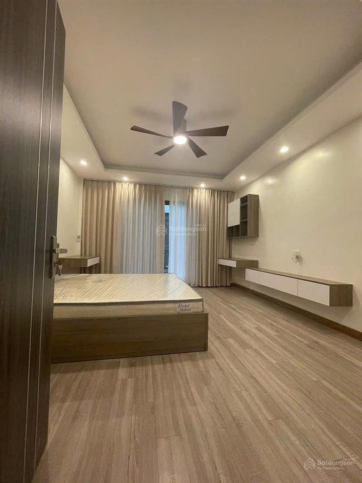 Cho thuê nhà riêng nguyễn văn viên  gần time city