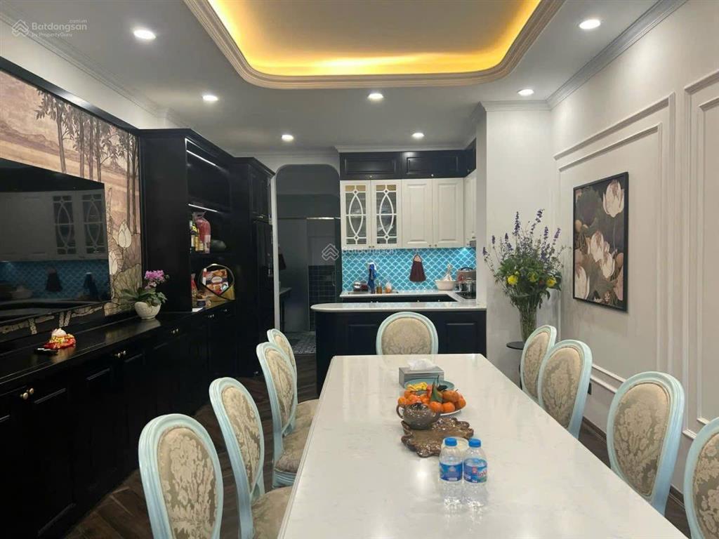 Cho thuê nhà vương thừa vũ  thang máy  ô tô đỗ cửa