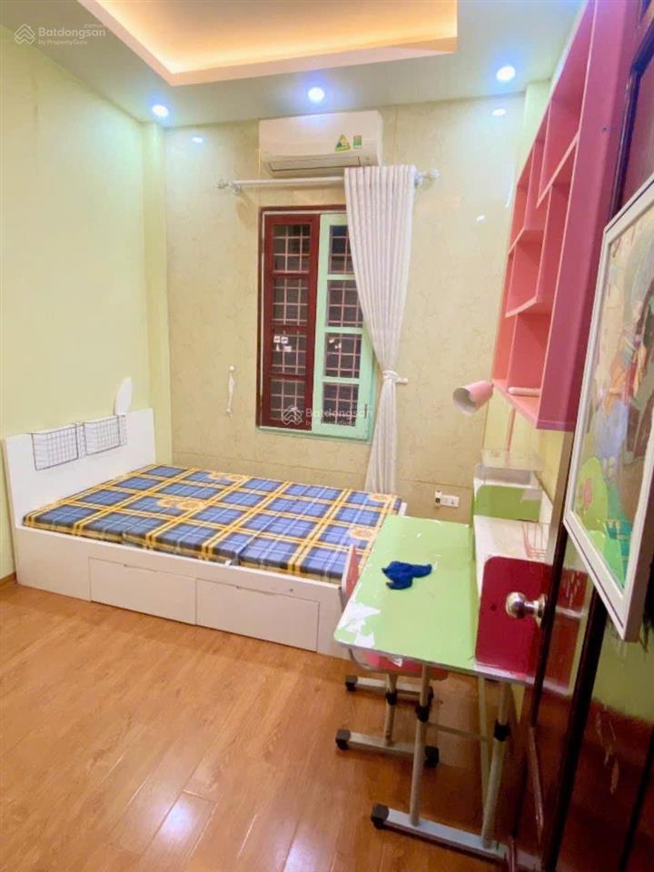 Cho thuê nhà phố quan nhân  45m2
