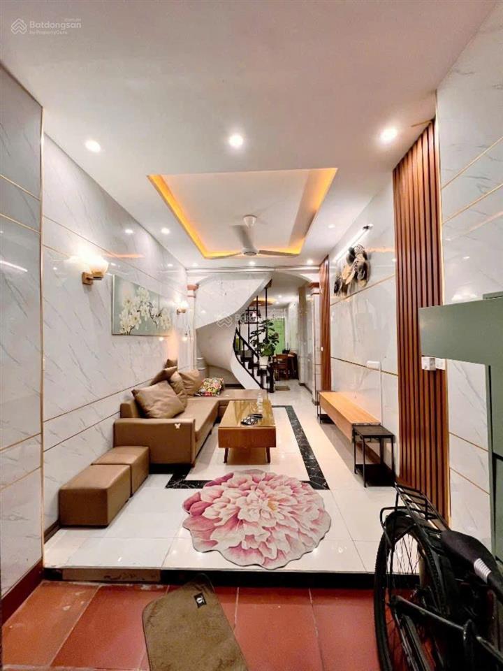Cho thuê nhà phố quan nhân  45m2