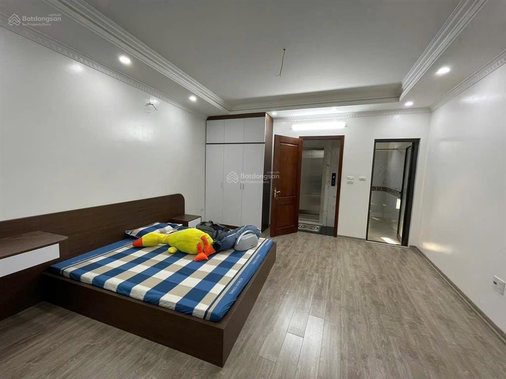 Cho thuê nhà minh khai  thang máy  50m2