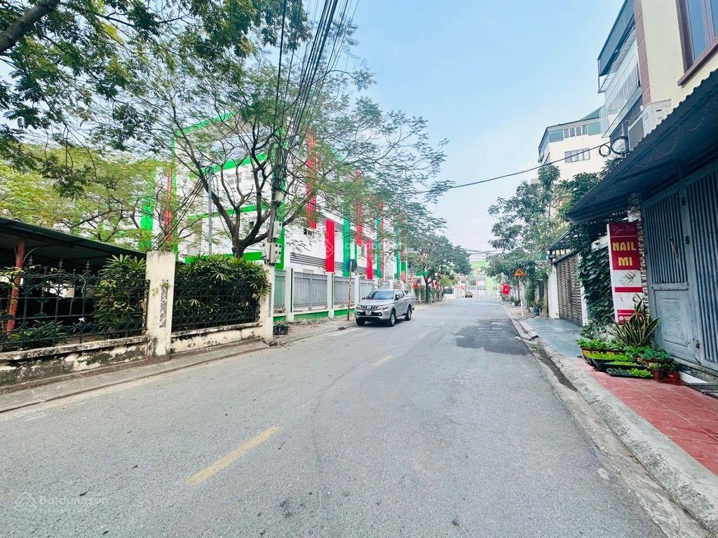 Bán đất tại giang biên, 13,9 tỷ, 75m2, mặt tiền 5,3m, ngõ rộng 8m, giá ưu đãi