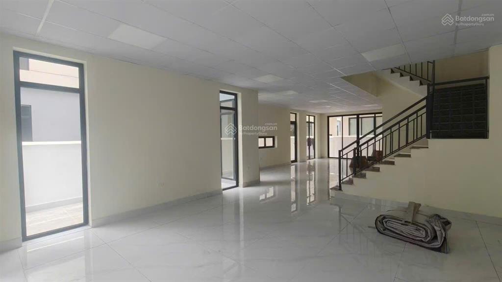 Cho thuê căn biệt thự an quý, nam cường, kđt dương nội, giá công khai 34tr.
