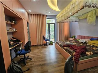 Bán nhà 3 tầng mặt tiền rộng, 38m2, giá nhỉnh 7 tỉ