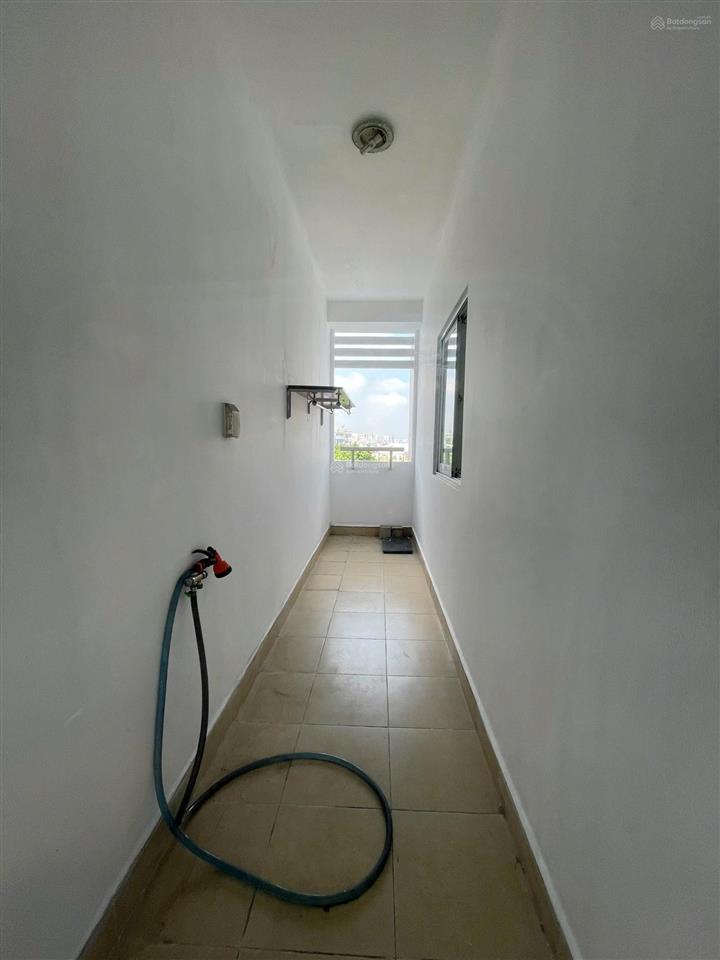 Bán căn hộ lô c có sổ hồng riêng