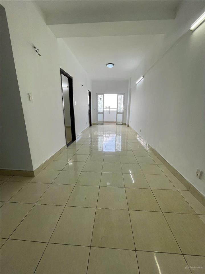 Bán căn hộ lô c có sổ hồng riêng