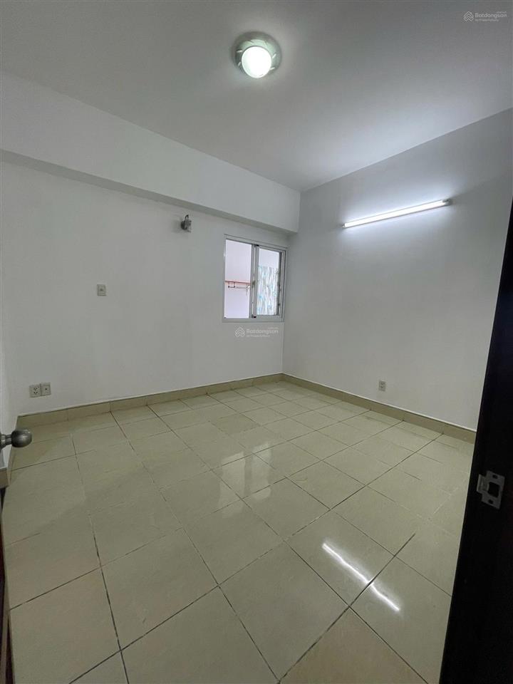 Bán căn hộ lô c có sổ hồng riêng