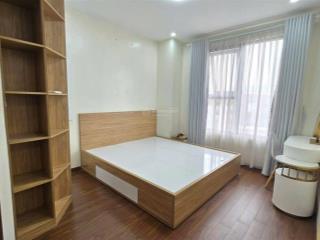 Em cần cho thuê gấp căn hộ 90m2 (2pn/2vs)tại chung cư berriver