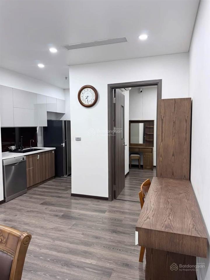 Em còn một trong số ít căn hộ 84m2 (2pn/2vs) cho thuê tại chung cư phc complex 158 nguyễn sơn