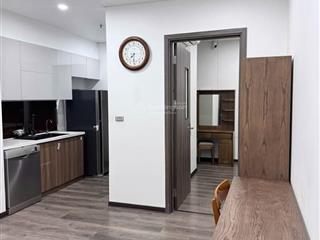Em còn một trong số ít căn hộ 84m2 (2pn/2vs) cho thuê tại chung cư phc complex 158 nguyễn sơn