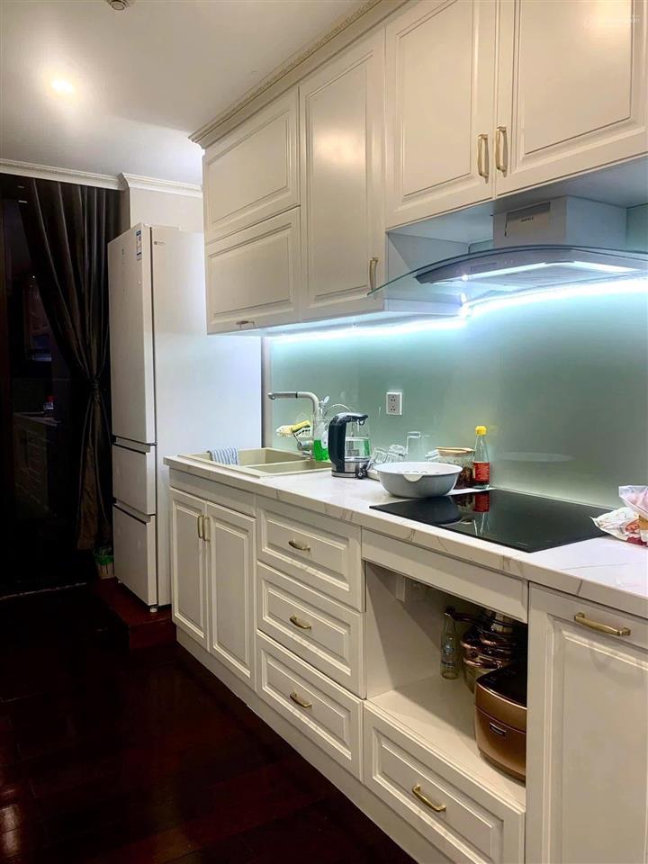 Chủ nhà gửi em cho thuê căn hộ 2pn tại hc golden city . nhận nhà ở ngay