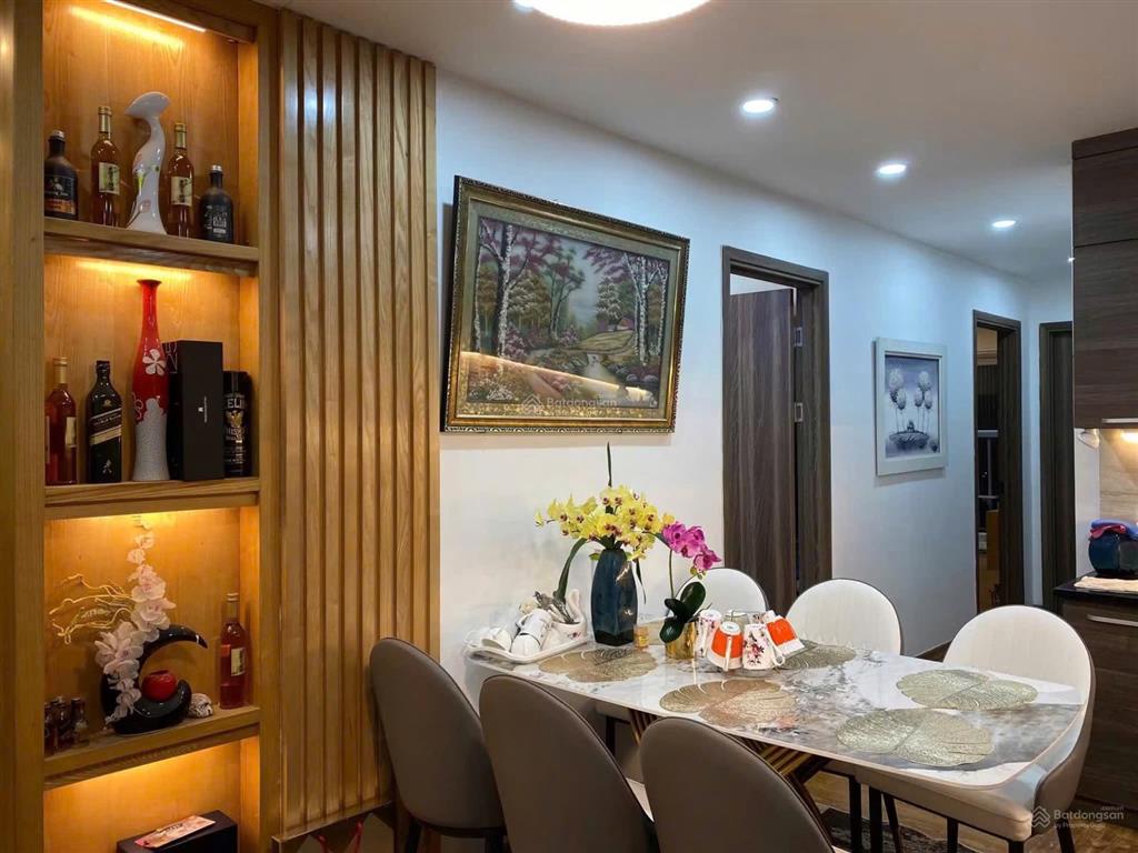 Cần chuyển nhượng căn hộ 93m2 (3pn/2vs) giá hời thị trường tại chung cư berriver