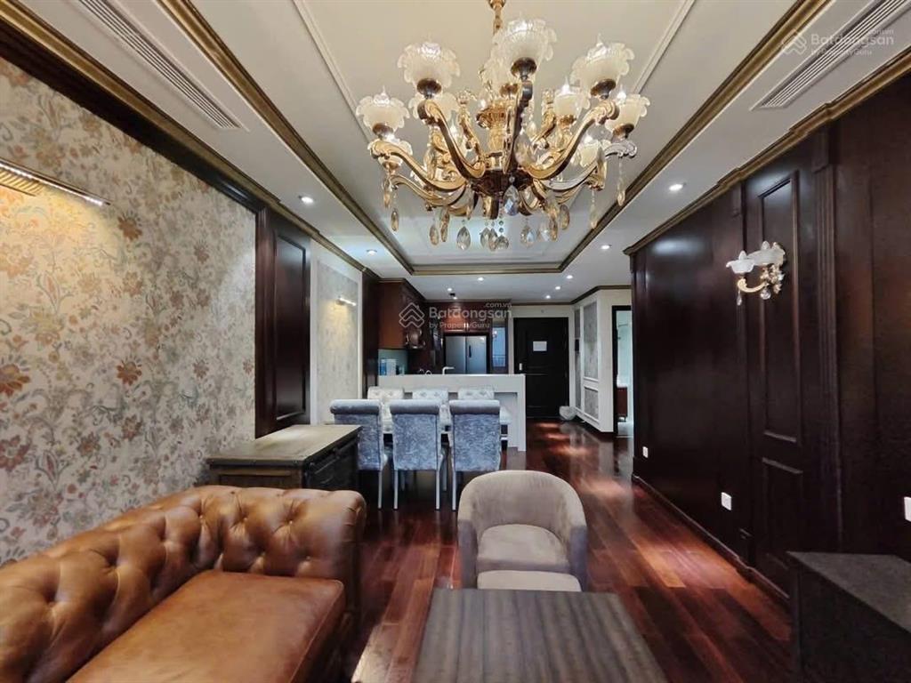 Cho thuê căn hộ 102m2 full nội thất siêu vip tại hc golden city