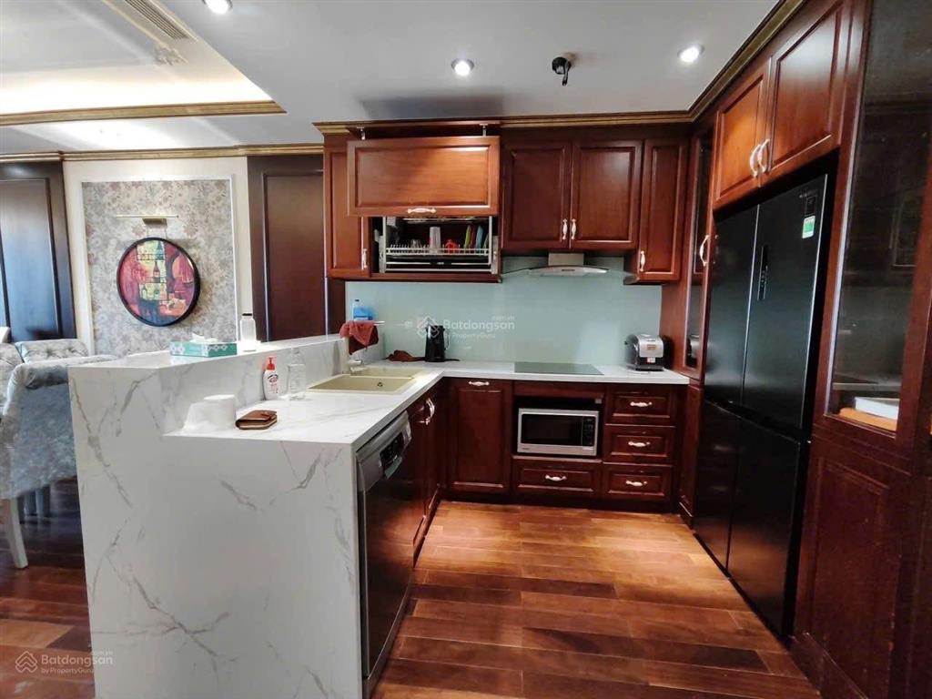 Cho thuê căn hộ 102m2 full nội thất siêu vip tại hc golden city
