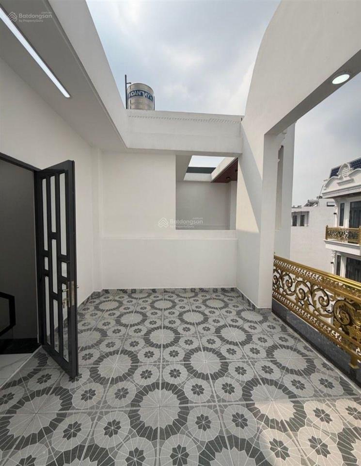 Giá tốt 7 ty bé. nhà 5 tầng đẹp như phim chỉ xách vali vào ở. mã lò. dt 5 x 12. nhìn thấy yêu