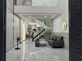 Nhà xinh như hoa hậu giá yêu thương 6,3 tỷ. 3 tầng. đình nghi xuân, phan anh. dt 56m2. ở là ghiền