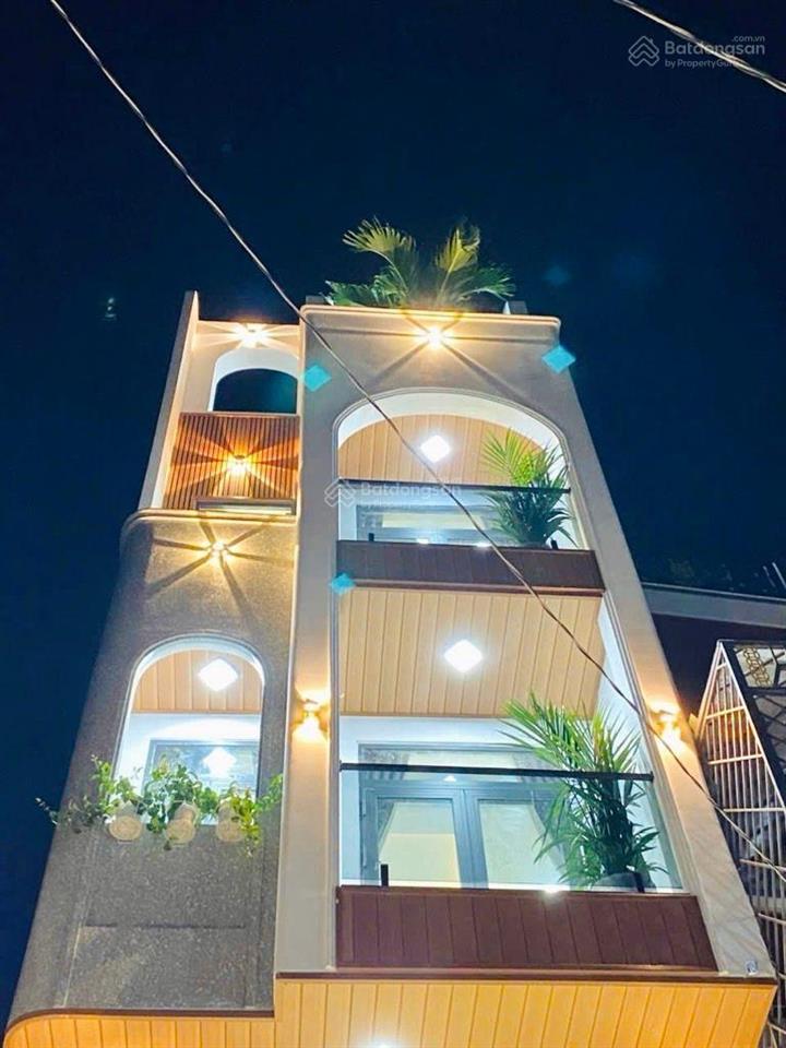 Giá tốt 7 tỷ xíu. nhà cáo cạnh 5 tầng. lê văn quới. 64m2. dọn vào ở liền. bỏ lỡ tiếc hùi hụi luôn