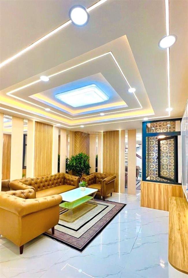 Giá tốt 7 tỷ xíu. nhà cáo cạnh 5 tầng. lê văn quới. 64m2. dọn vào ở liền. bỏ lỡ tiếc hùi hụi luôn