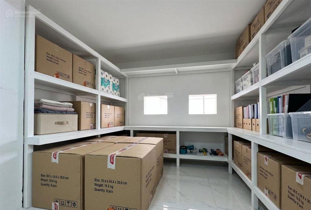 Quá mệt về tài chính giảm 1,2 ty. còn 7,75 ty. cơ hội đến siu lời. hxh tô hiệu 4 tầng. dt4,5x18.