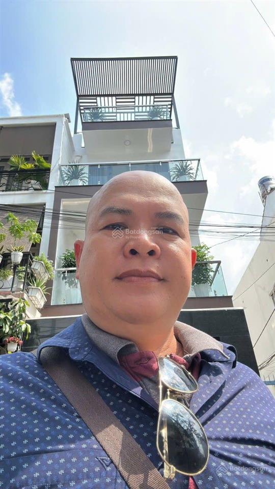 Chỉ hơn 8 ty. nhà 4 tầng mới keng. hxh vừa ở kinh doanh. khu ẩm thực tô hiệu. 72m2. tặng nội thất