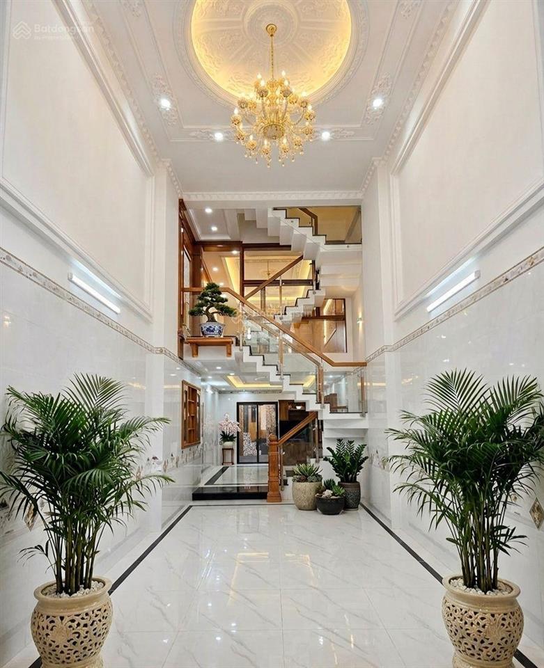 Hơn 6 ty nhìn nhà mà ngỡ khách sạn, muốn dọn vô ở liền . lê văn quới. 5 tầng 72m2. nội thất xịn