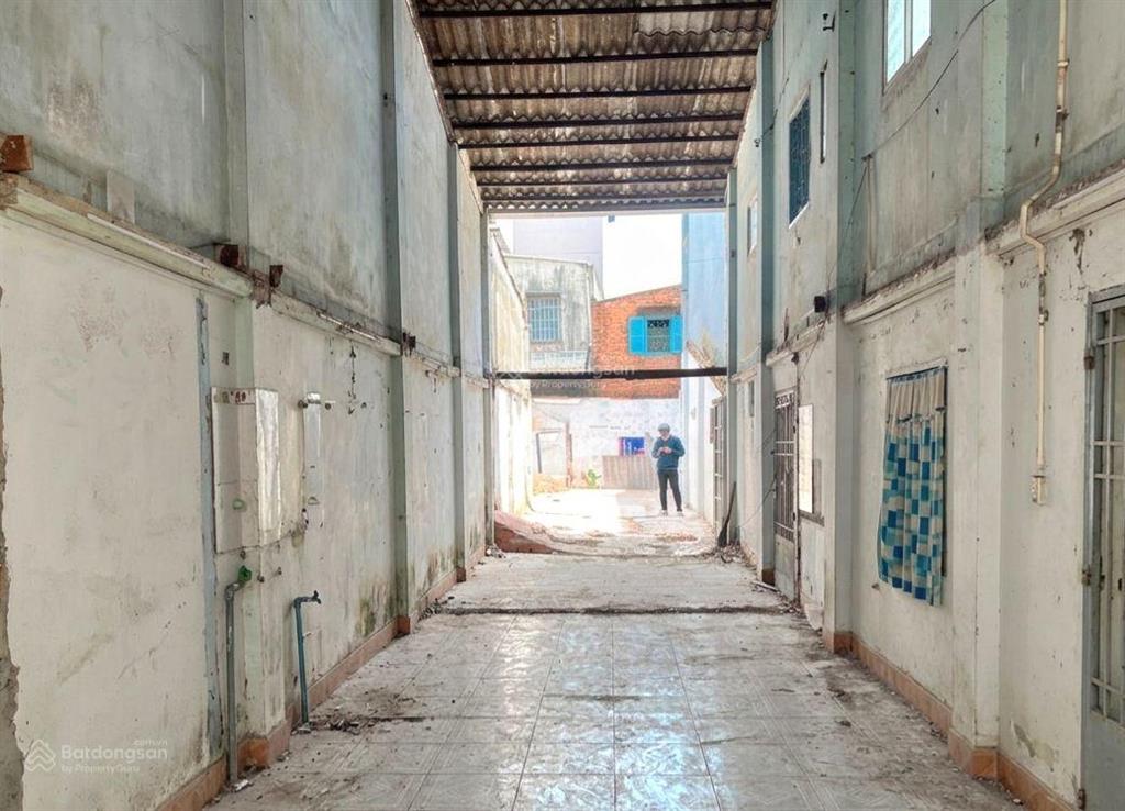 Hàng ngon. giá quá mềm, mua giữ tiền siêu lợi nhuận. lô góc không lộ giới, 110m2, sát tân bình