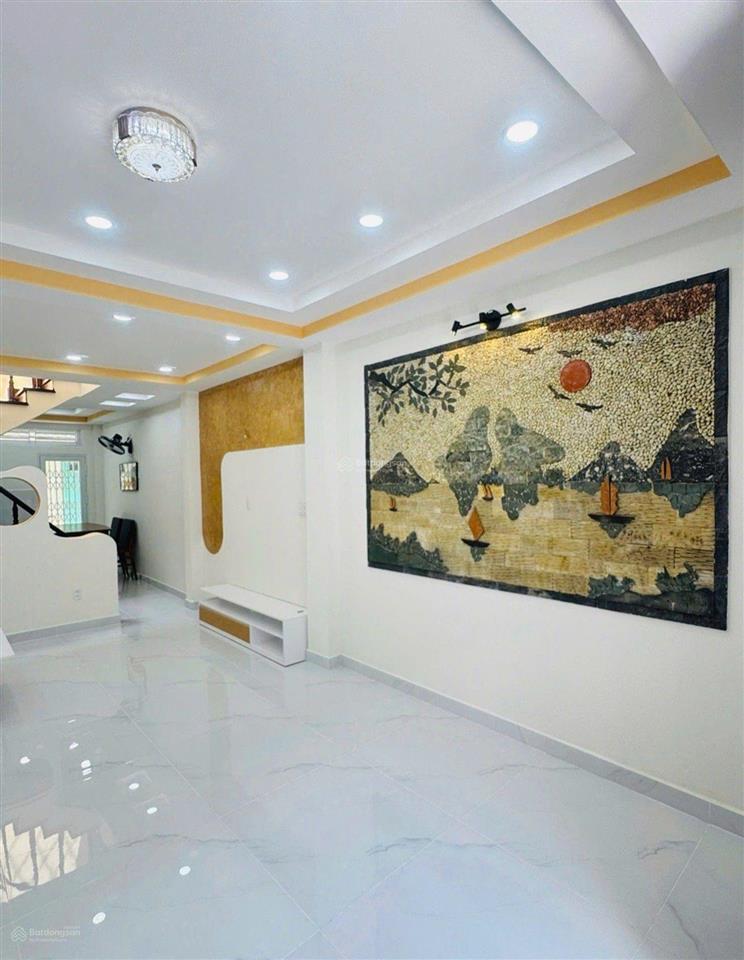 Hẻm 8 m.lý thánh tông. cơ hội sở hữu căn nhà đẹp, vị trí đắc địa ngay khu tô hiệu sầm uất!