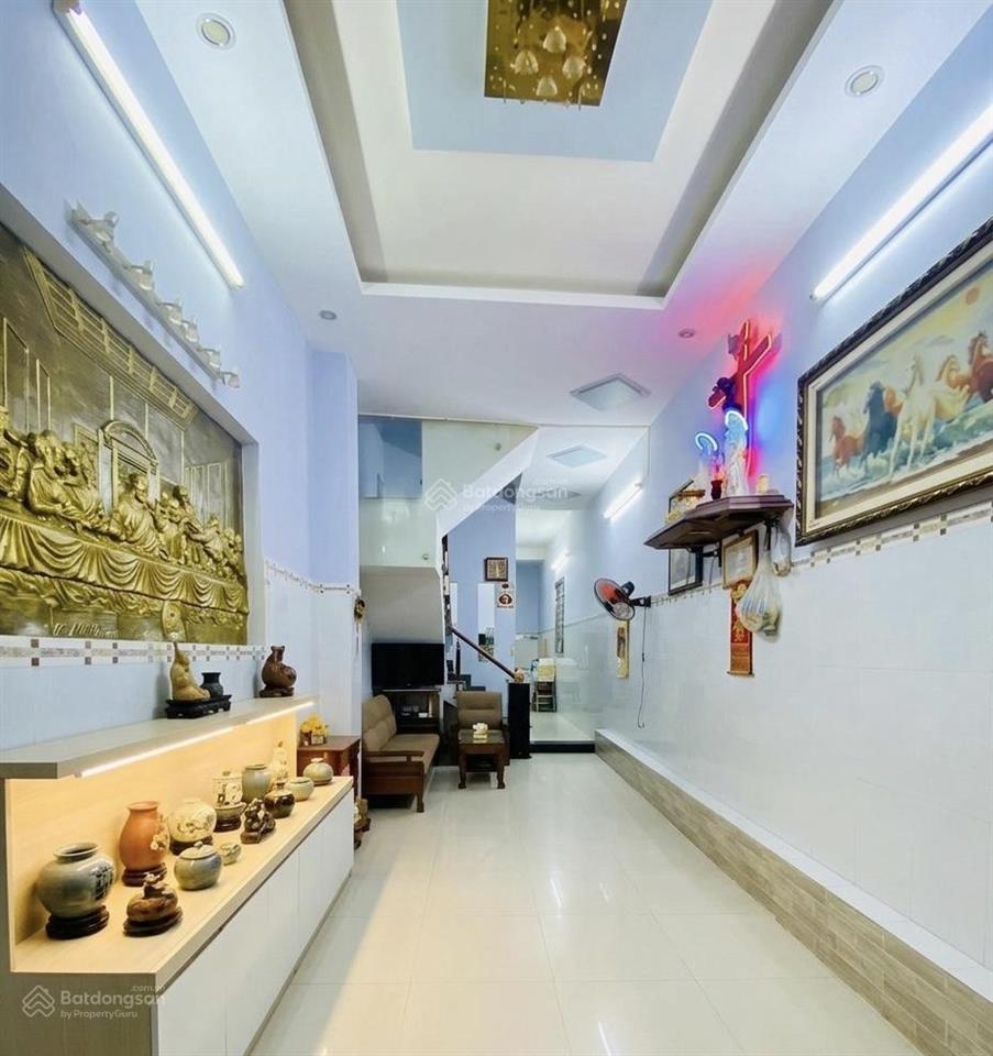 Anh chị tìm nhà btct vừa ở vừa có dòng tiền. giá tốt có căn này nè. 3 tầng. 168m2. nở hậu. xe tải