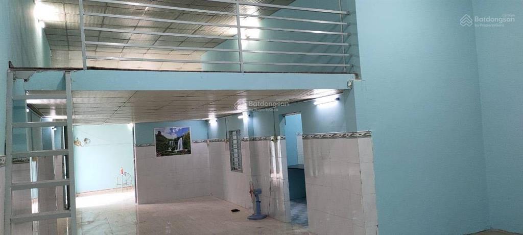 Chủ hạ giá, chính chủ cần bán gấp căn nhà cấp 4 tân túc 1 trệt, 1 lửng, 6x16m, giá 2.5 tỷ