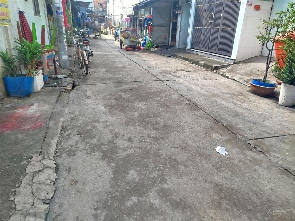 Chủ hạ giá, chính chủ cần bán gấp căn nhà cấp 4 tân túc 1 trệt, 1 lửng, 6x16m, giá 2.5 tỷ