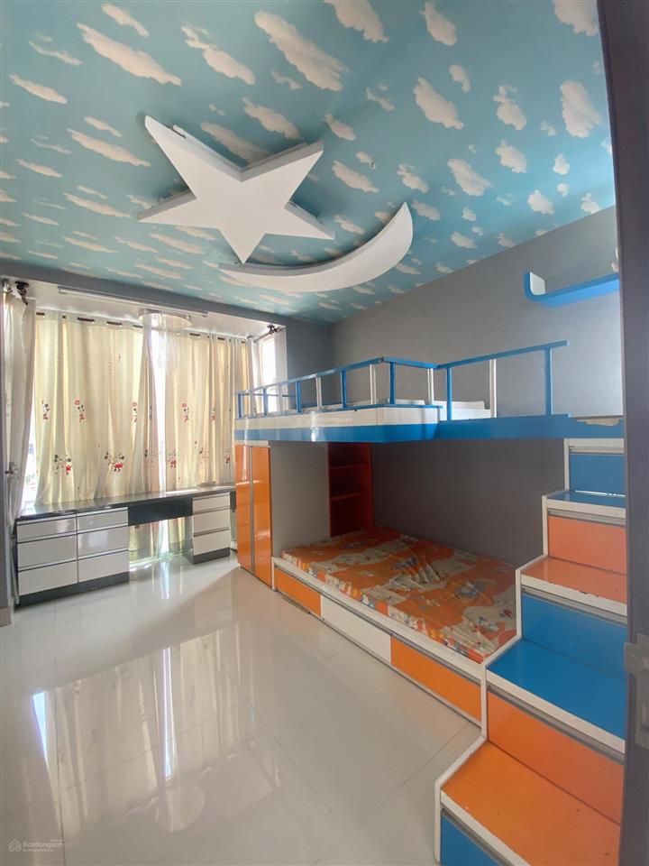 Cho thuê biệt thự sân vườn 300m bùi đình tuý, bình thạnh full nội thất giá chỉ 2.000$