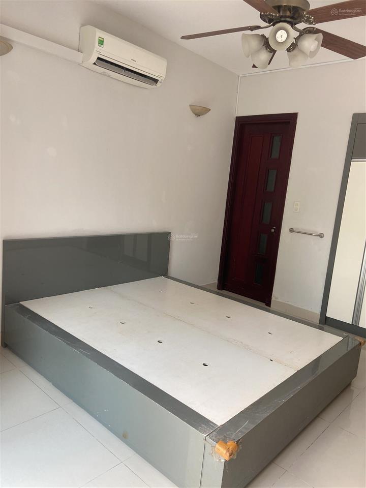 Cho thuê biệt thự sân vườn 300m bùi đình tuý, bình thạnh full nội thất giá chỉ 2.000$