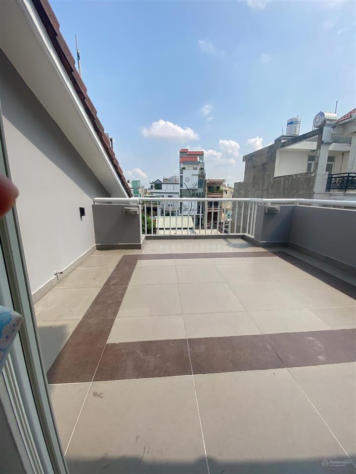 Cho thuê biệt thự sân vườn 300m bùi đình tuý, bình thạnh full nội thất giá chỉ 2.000$