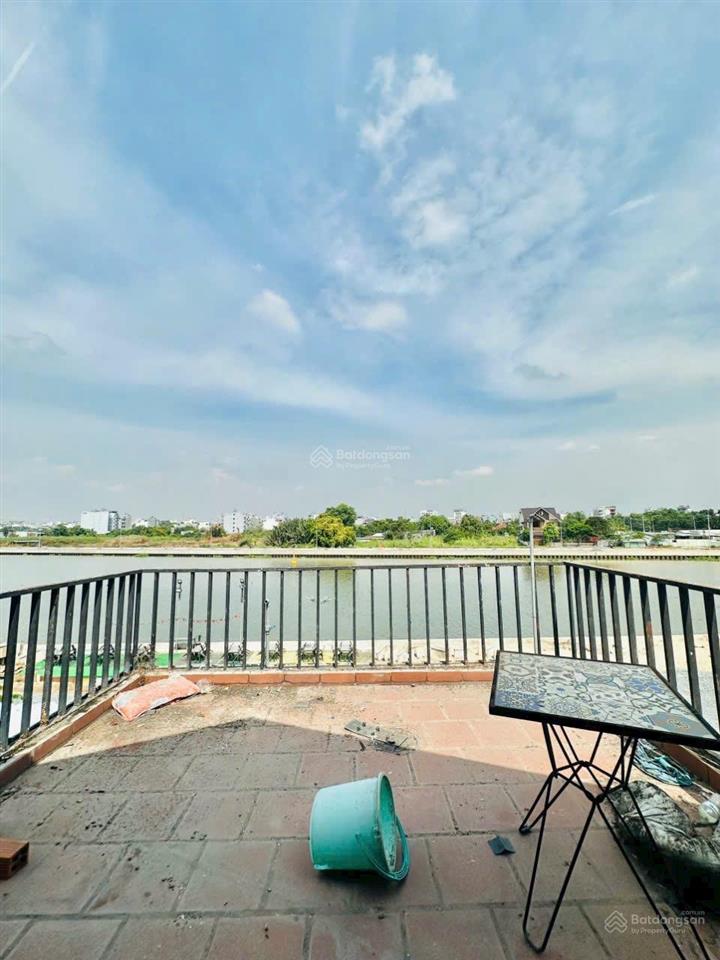 Cho thue biệt thự bình lợi view sông cực đẹp giá 45 triệu/tháng