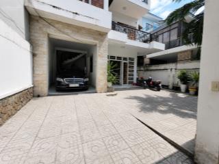 Biệt thự bình lợi 200m, 5pn, sân ô tô rộng, giá 40 tr/ tháng