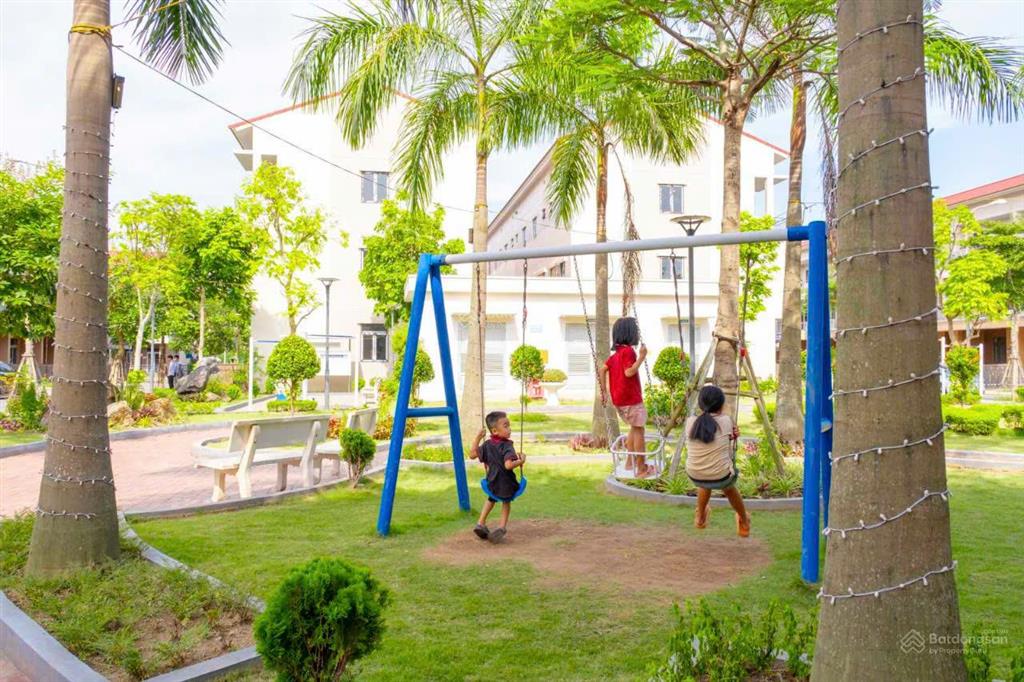 Quá rẻ, quá hiếm cho 1 căn centa view công viên, trục thông, hướng nam giá tốt tt