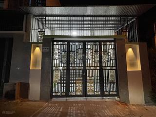 Cho thuê nhà 2 tầng gần biển nha trang ô tô tới cửa 4pn rộng rãi cho thuê ngay!