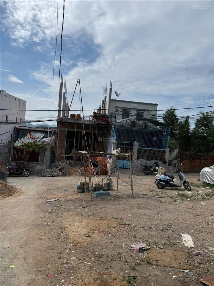 Bán đất 2 mặt tiền bắc nha trang 40,7m  ô tô tận đất  chỉ 1,299 tỷ