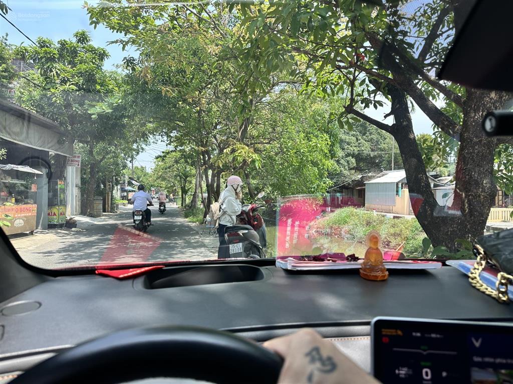 Bán nhà 3 tầng gỗ hương cao cấp mặt tiền view sông mát mẻ gần chợ an cựu, huế