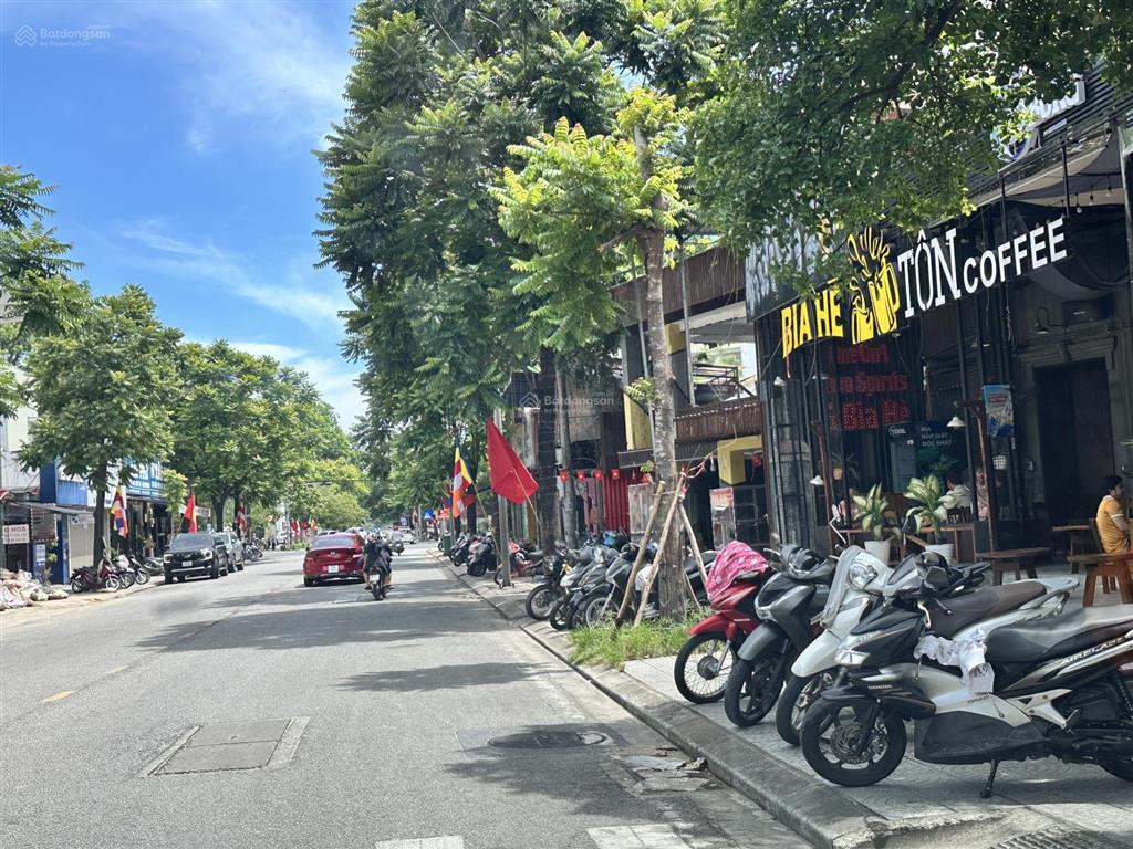 Bán nhà 2 mặt tiền nguyễn huệ trung tâm tp huế đường 26m