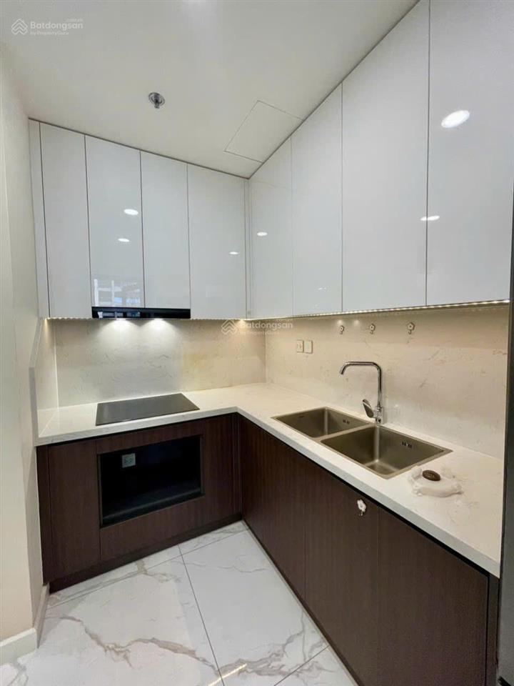 Gía tốt ,diện tích rộng 85m2 2pn 2wc ,đầy đủ nội thất ,sắp có sổ chỉ 6.15 tỷ sunshine sky city